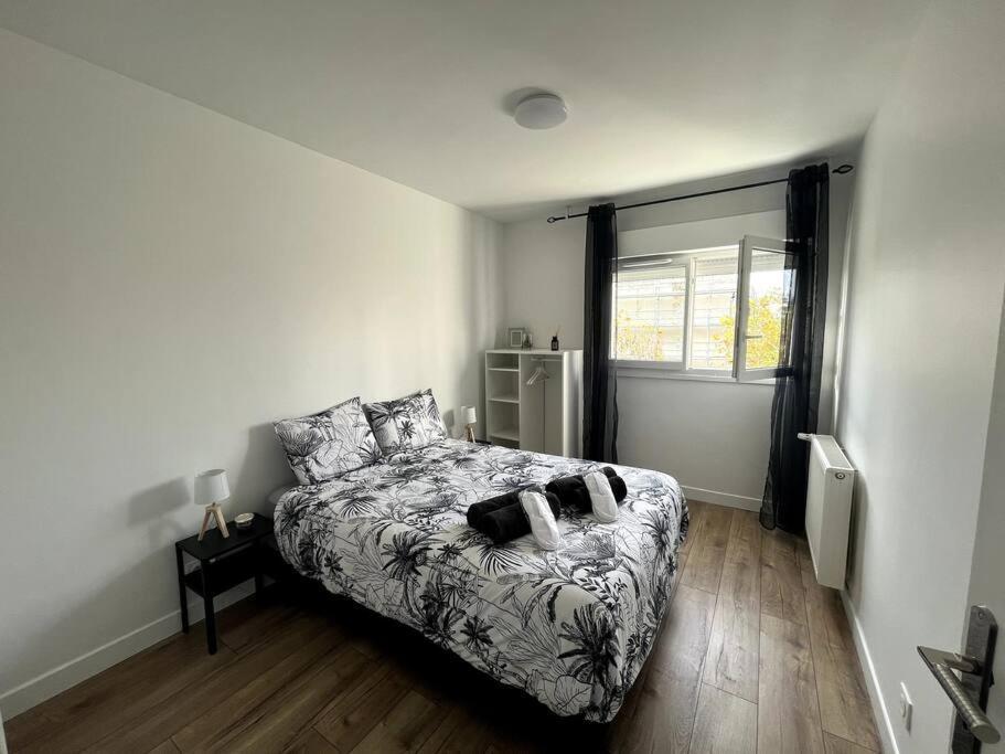 Hana Home Mantes-La-Jolie 6 Personnes Parking Public Gratuit Business&Family מראה חיצוני תמונה