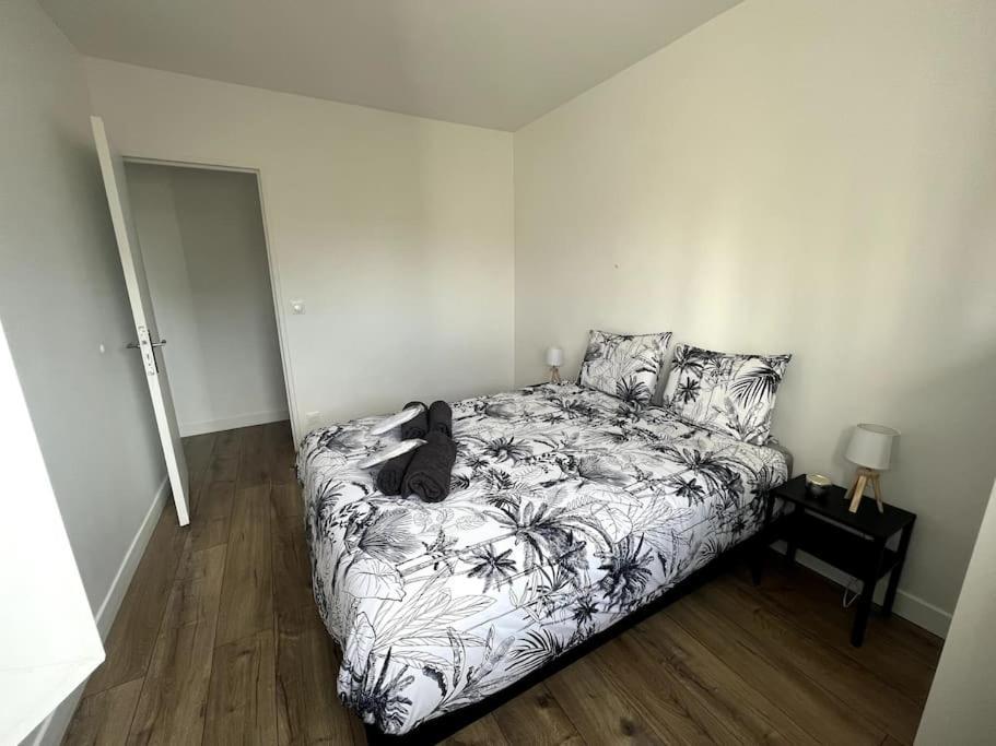 Hana Home Mantes-La-Jolie 6 Personnes Parking Public Gratuit Business&Family מראה חיצוני תמונה